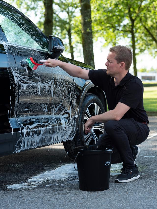 Vikan Multi-purpose hand brush large, 345 mm, Soft, Black