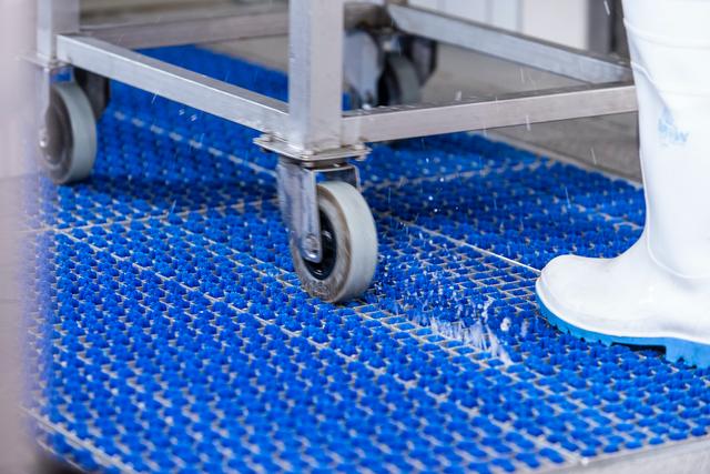 ProfilGate® si55 aqua, WLH (mm) 1468 x 1995 x 55, 1 x Stainless Steel Tray, 8 x Grate