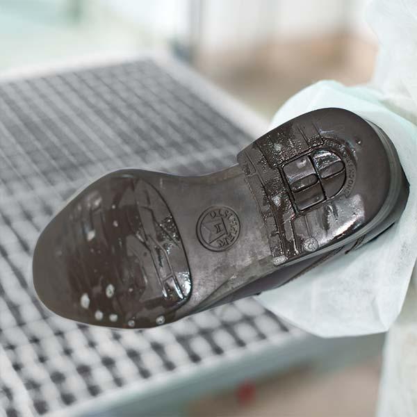 STEPGATE I sole cleaning system, wet cleaning, WLH (mm) 820 x 980 x 1180