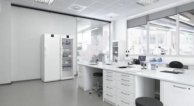 Liebherr SRFvg 4011 laboratory refridgerator, +3 °C to +16 °C, 420 L, (mm) 597 x 654 x 1884, fan-assisted cooling, plastic inner liner, glass door
