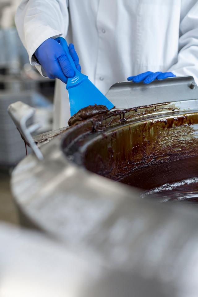 Nylon Hand Scraper, 100 mm, Blue Nylon Hand Scraper, 100 mm, Blue